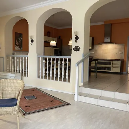 Seeperle - Kraehenhorst * Dahme (Schleswig-Holstein)